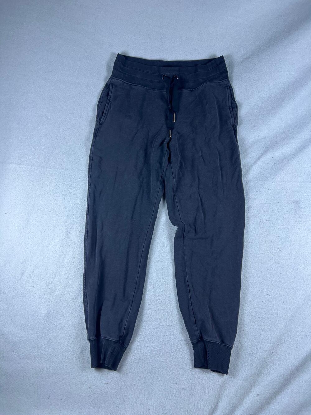 Athleta Balance Jogger Womens S Black Tapered Leg Cropped Sweatpants Loungewear